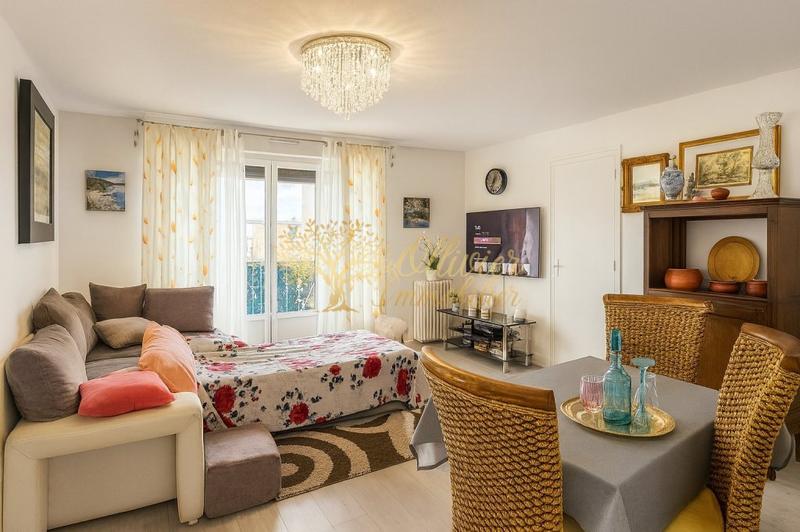 Appartement - 79 m² - 3 pièces