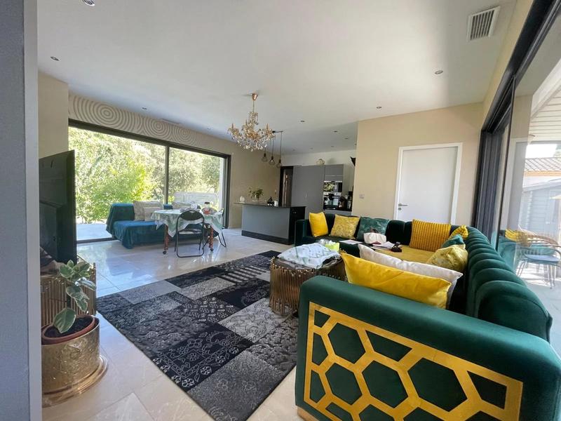 Maison - 136 m² - 5 pièces