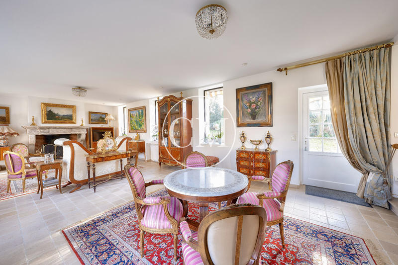 Maison bourgeoise - 520 m² - 10 pièces