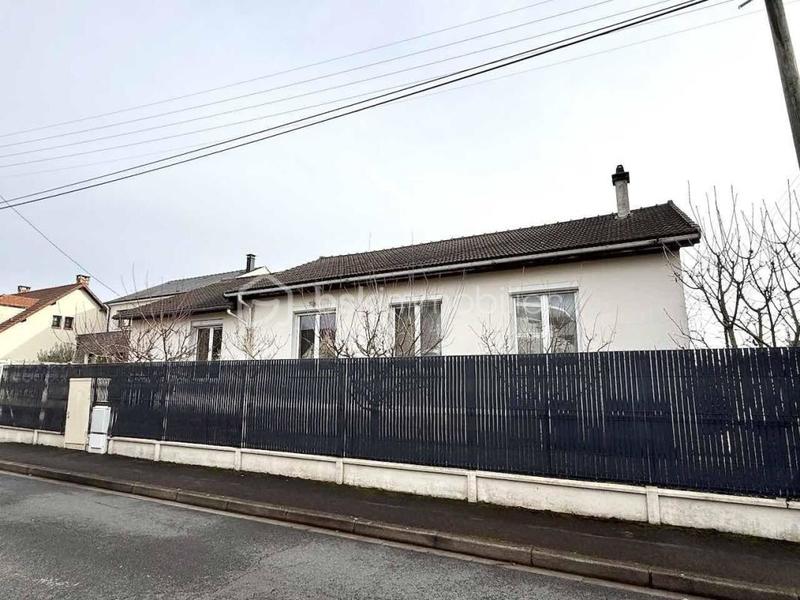 Local commercial - 146 m² - 2 pièces