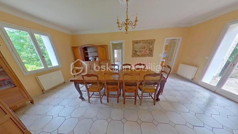 Propriété - 149 m² - 6 pièces