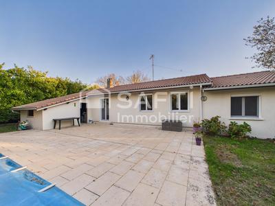 Maison - 106 m² - 5 pièces