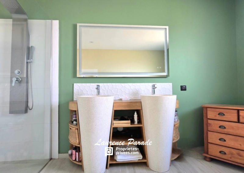 Maison - 194 m² - 6 pièces