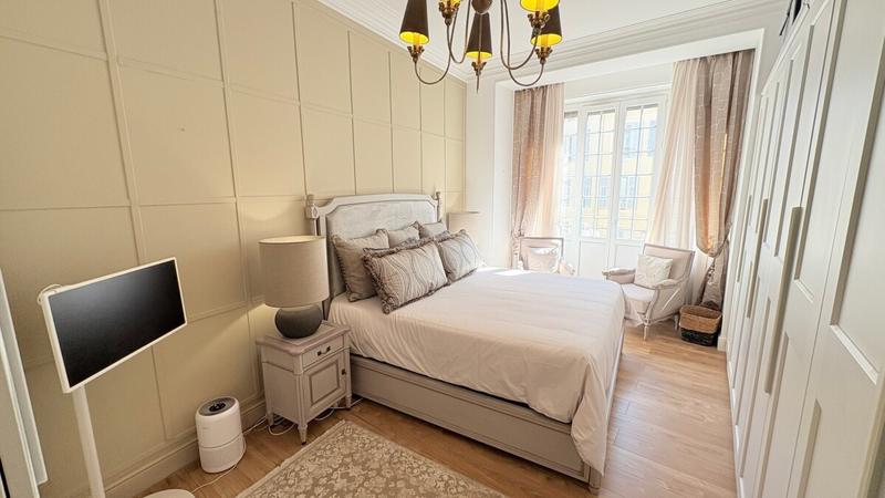 Appartement - 100 m² - 4 pièces