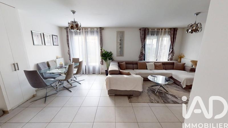 Maison - 97 m² - 6 pièces