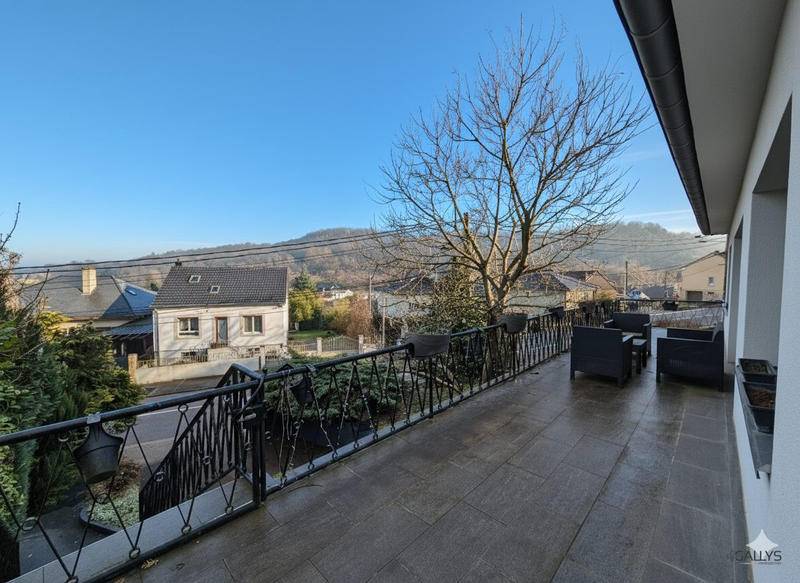 Maison - 142 m² - 6 pièces