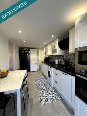 Maison - 95 m² - 4 pièces