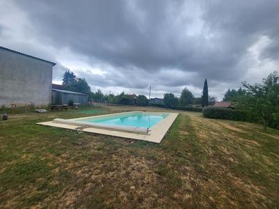 Terrain - 2 300 m²
