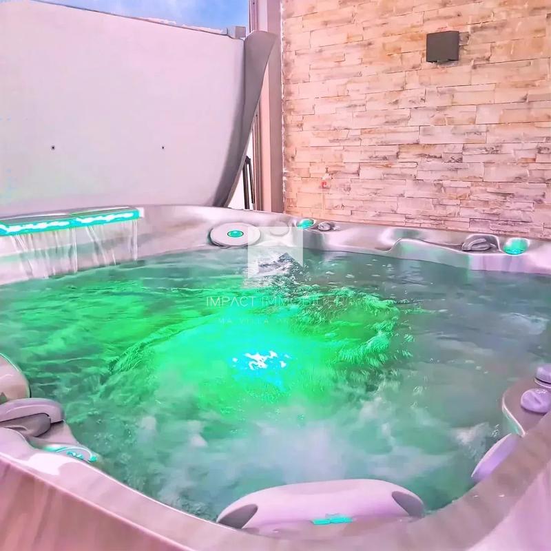 Maison - 105 m² - 5 pièces