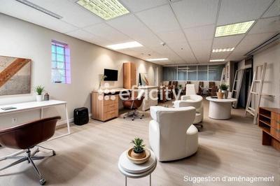 Local commercial - 84 m² - 3 pièces