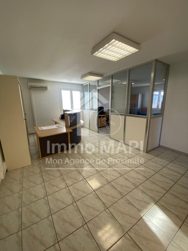 Local commercial - 119 m²