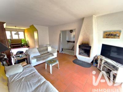 Maison - 93 m² - 5 pièces