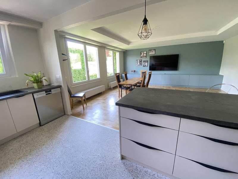 Maison - 195 m² - 6 pièces