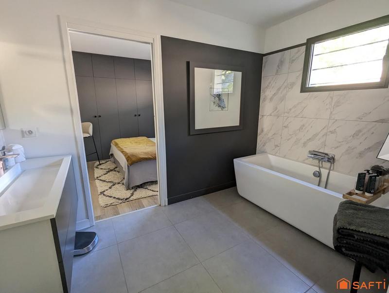 Villa - 190 m² - 6 pièces