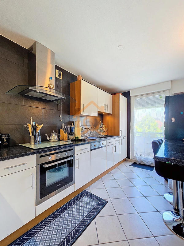 Appartement - 98 m² - 4 pièces