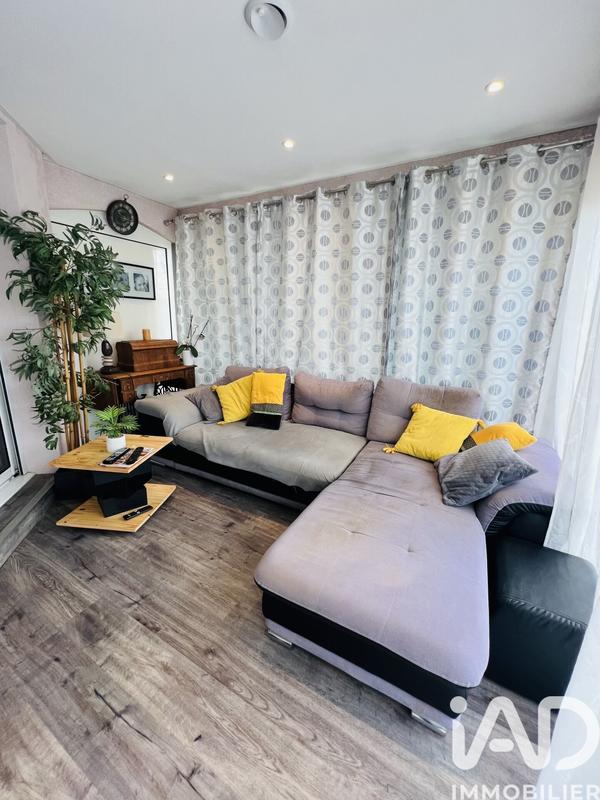 Maison - 111 m² - 4 pièces