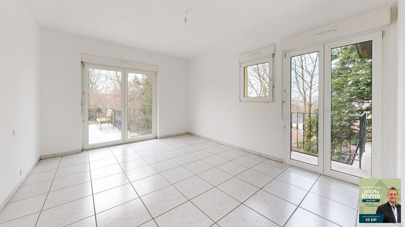 Maison - 390 m² - 12 pièces