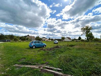 Terrain constructible - 1 003 m²