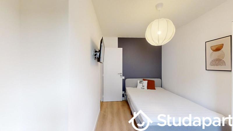 Chambre - 9 m² - 1 pièce