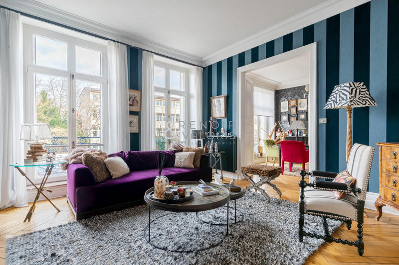 Appartement - 148 m² - 6 pièces