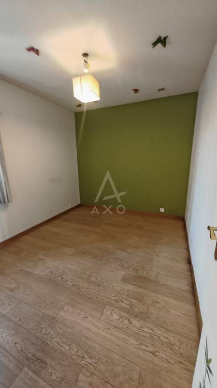 Appartement - 77 m² - 4 pièces