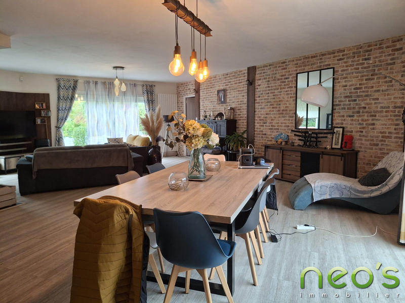 Maison - 137 m² - 5 pièces