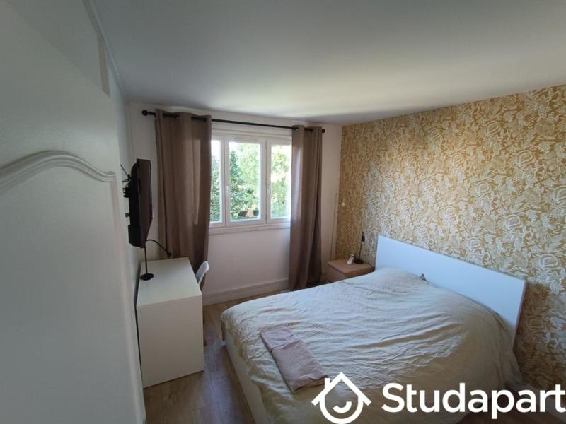 Chambre - 9 m² - 1 pièce