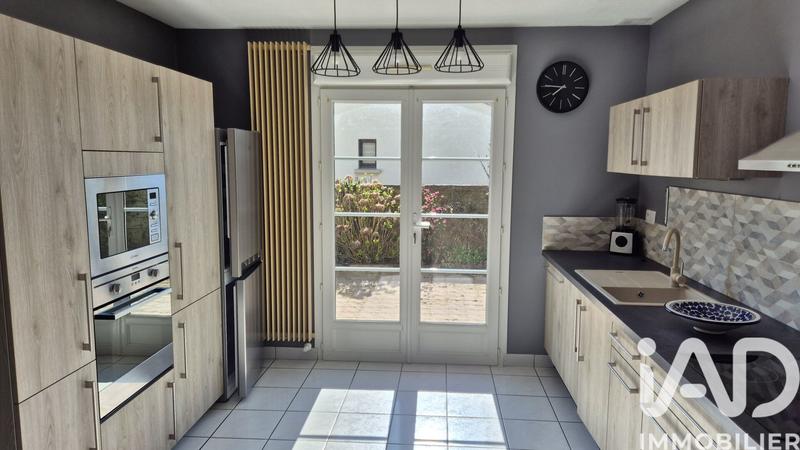 Maison - 94 m² - 5 pièces