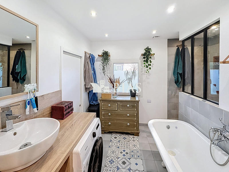 Maison - 80 m² - 4 pièces