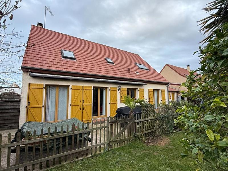 Maison - 120 m² - 6 pièces