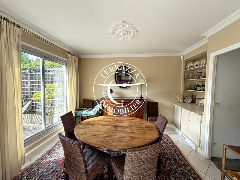 Appartement - 127 m² - 5 pièces