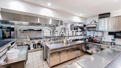 Local commercial - 292 m² - 8 pièces