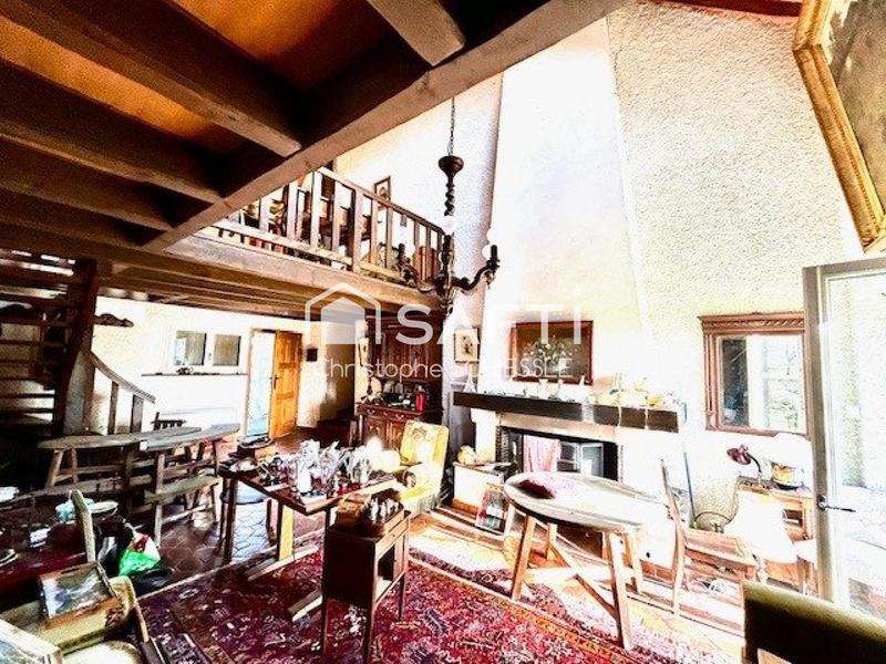 Maison - 189 m² - 8 pièces