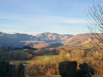 Maison - 170 m² - 5 pièces