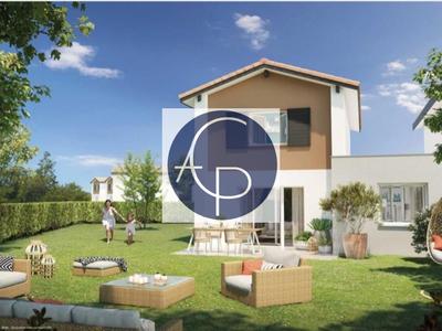 Maison - 82 m² - 4 pièces