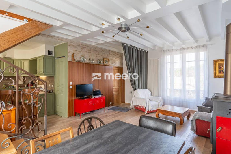 Maison - 94 m² - 5 pièces