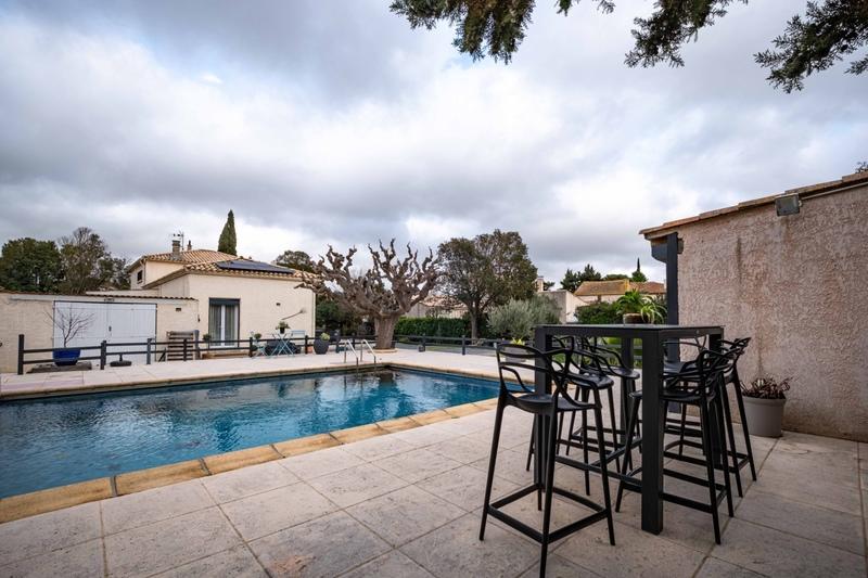 Maison - 220 m² - 7 pièces