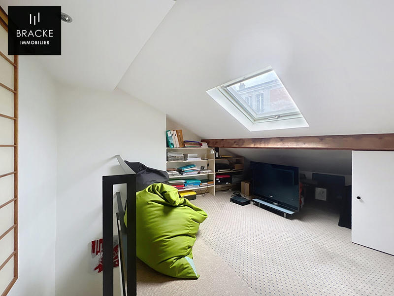 Appartement - 98 m² - 7 pièces