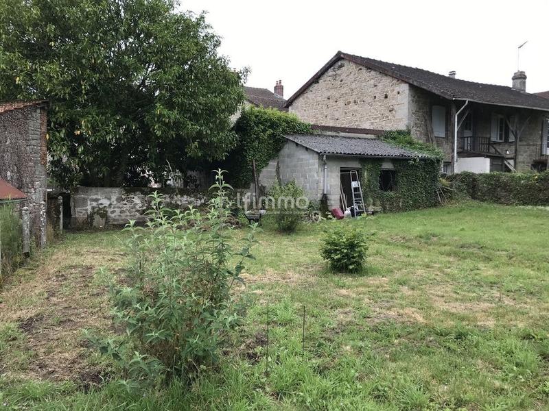 Maison de village - 300 m² - 15 pièces