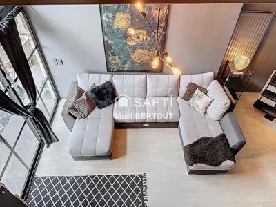 Maison - 230 m² - 10 pièces