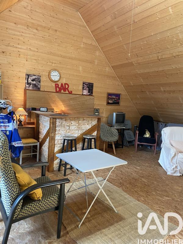 Maison - 166 m² - 9 pièces