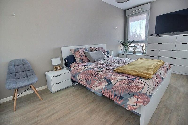 Appartement - 92 m² - 5 pièces