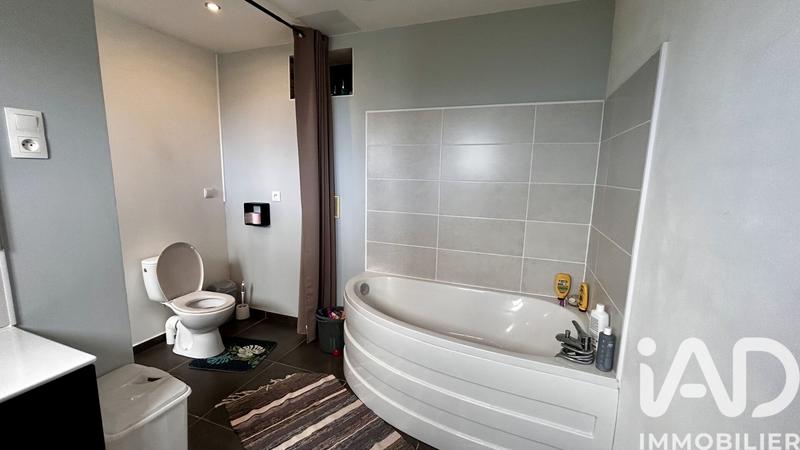 Maison - 276 m² - 14 pièces