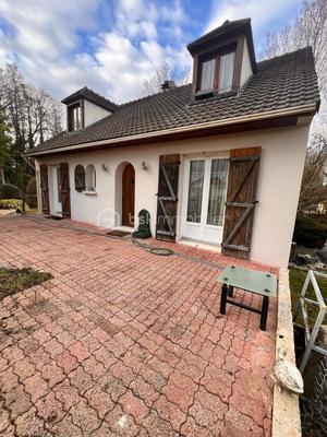 Maison - 104 m² - 5 pièces