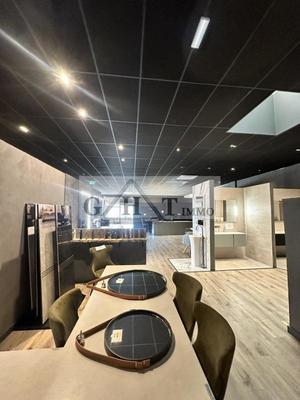 Local commercial - 570 m²