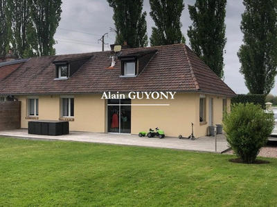 Maison - 95 m² - 5 pièces