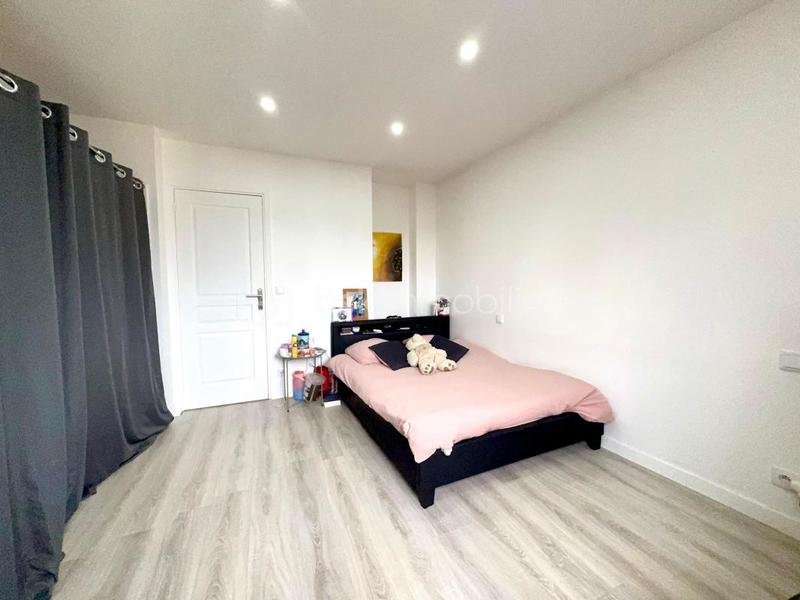 Immeuble - 160 m² - 7 pièces