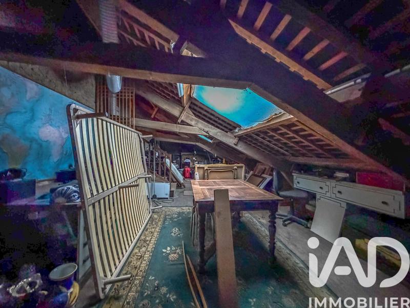 Maison - 211 m² - 6 pièces