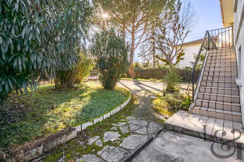 Maison - 104 m² - 4 pièces