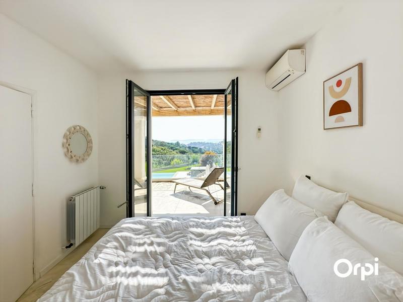 Maison - 373 m² - 6 pièces